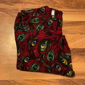 Lularoe Tall/Curvy Leggings red/black peacock